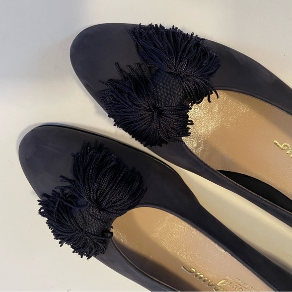 Salvatore Ferragamo block heel tassel pumps Size 7 narrow - Picture 3 of 11